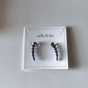 Stella & Dot Black Ear Climbers